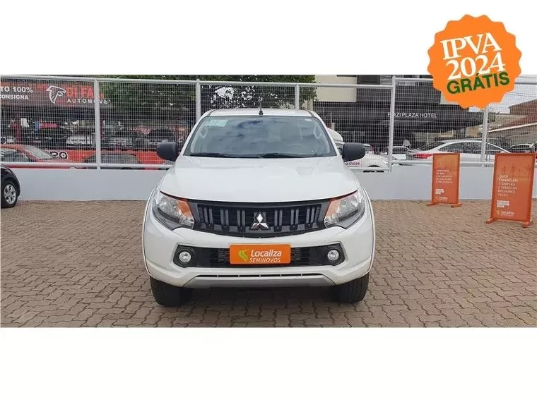 Mitsubishi L200 Triton Branco 5