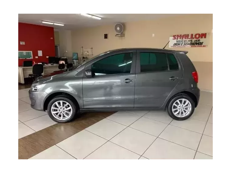 Volkswagen Fox Cinza 2