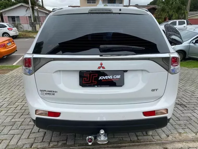 Mitsubishi Outlander Branco 7