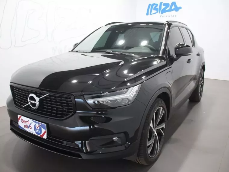 Volvo XC40 Preto 14