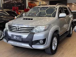 Toyota Hilux SW4