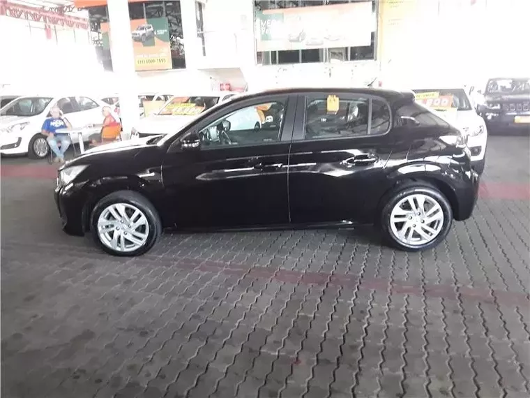 Peugeot 208 Preto 10