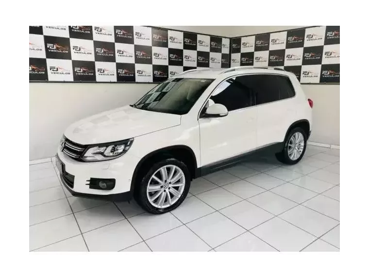 Volkswagen Tiguan Branco 6