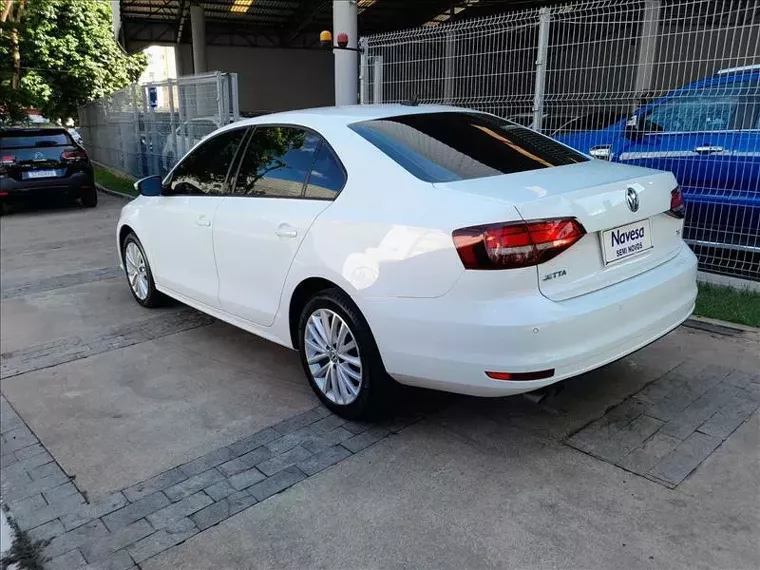 Volkswagen Jetta Branco 3