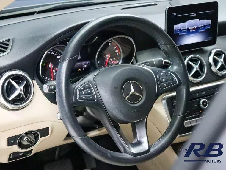 Mercedes-benz GLA 200 Cinza 15