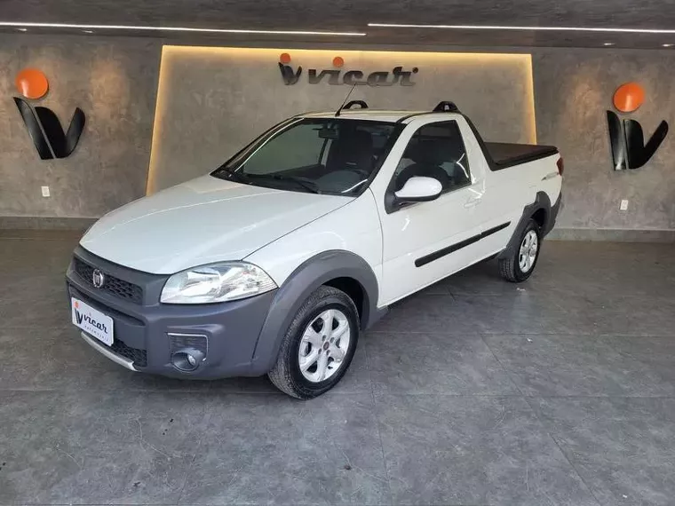 Fiat Strada Branco 2