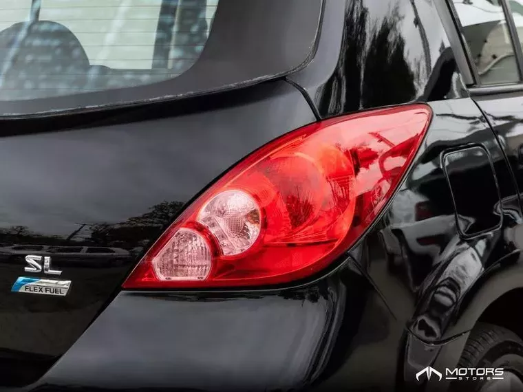 Nissan Tiida Preto 4