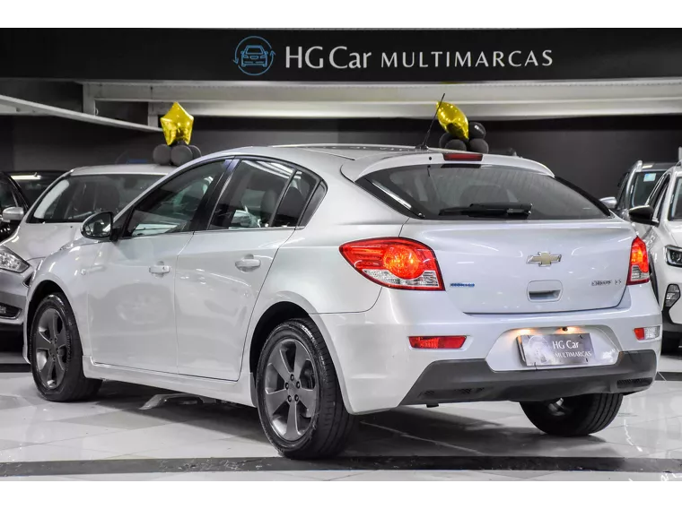 Chevrolet Cruze Prata 3