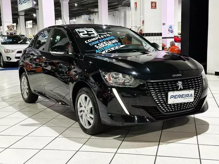 Peugeot 208 Preto 14