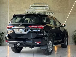 Toyota Hilux SW4