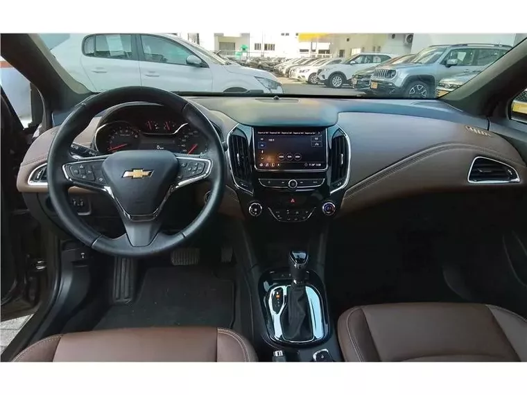 Chevrolet Cruze Marrom 2