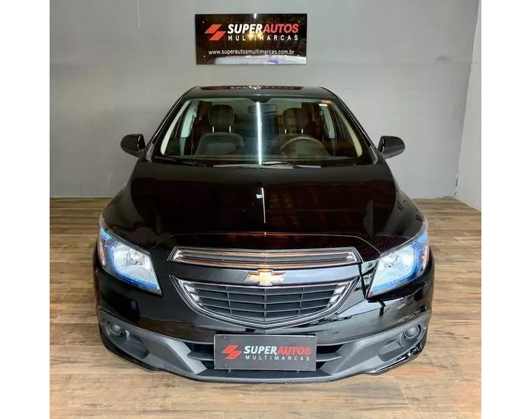 Chevrolet Prisma Preto 1