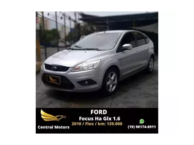 Ford Focus Prata 1