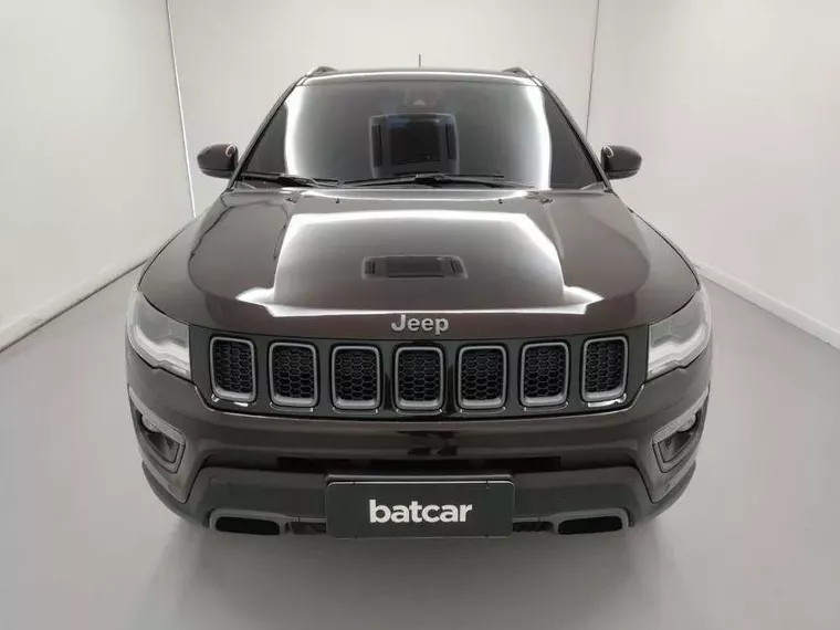 Jeep Compass Marrom 8