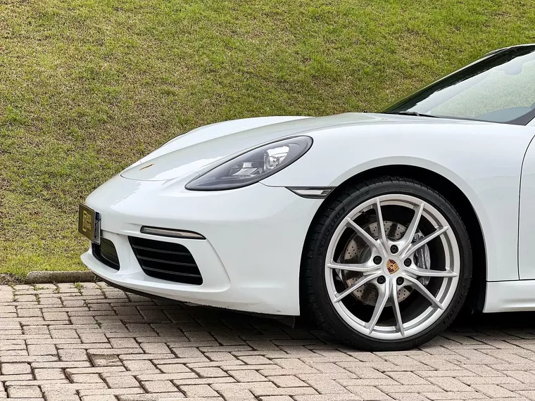 Porsche 718 Branco 13