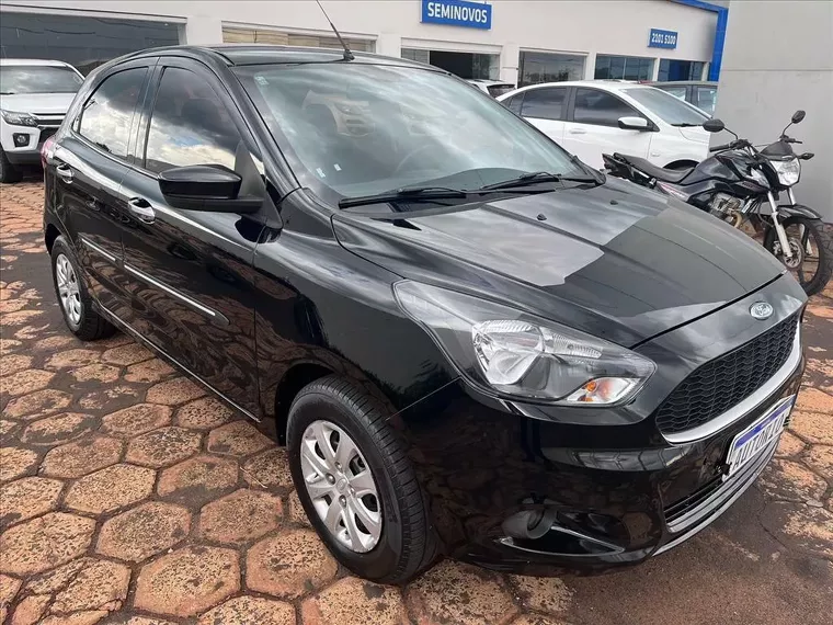 Ford KA Preto 10