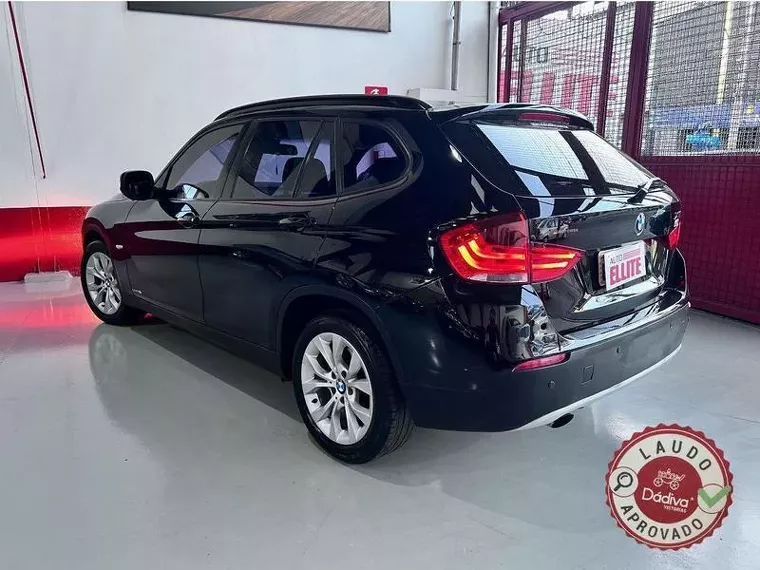 BMW X1 Preto 6