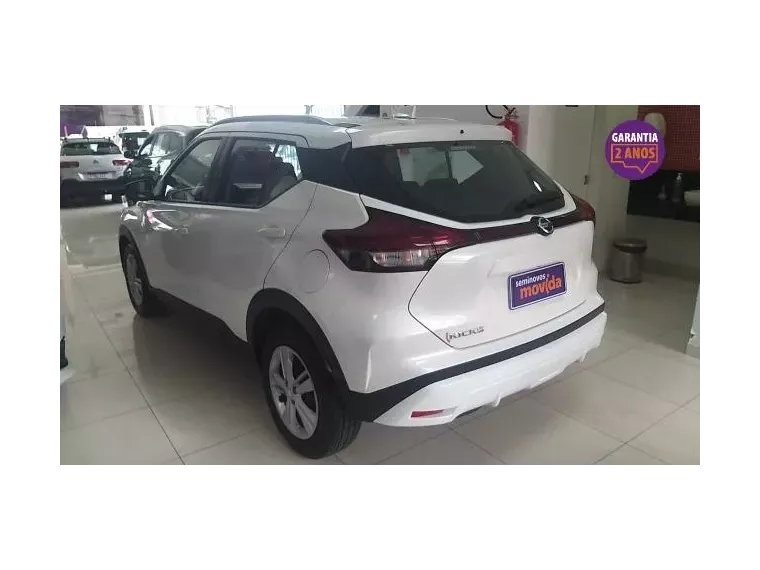 Nissan Kicks Branco 2