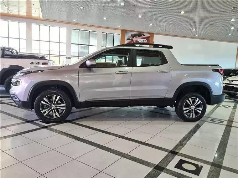 Fiat Toro Prata 2