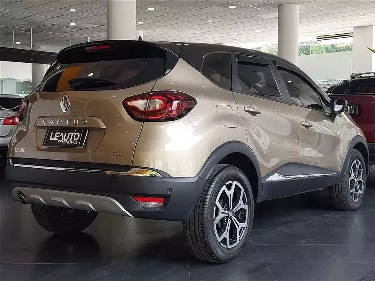 Renault Captur Bronze 8