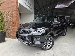 Toyota Hilux SW4