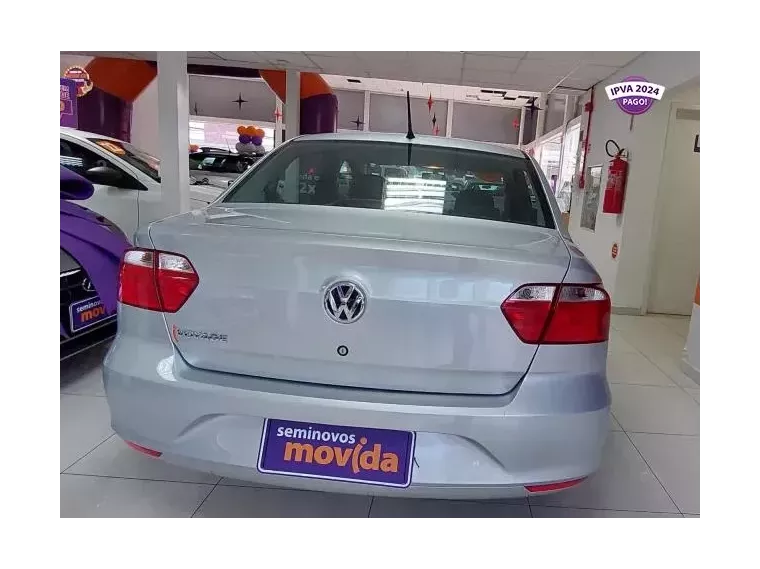 Volkswagen Voyage Prata 3