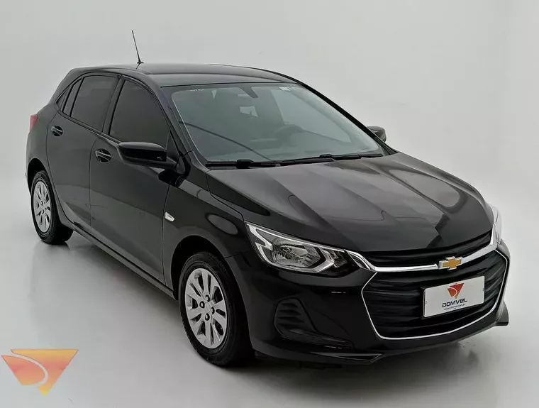 Chevrolet Onix Preto 3