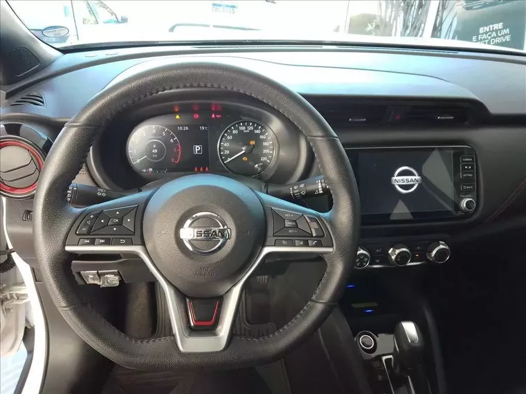 Nissan Kicks Branco 7