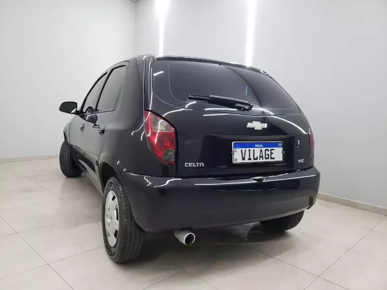 Chevrolet Celta Preto 8