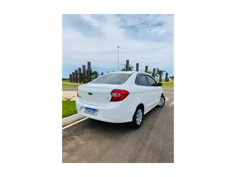 Ford KA Branco 3