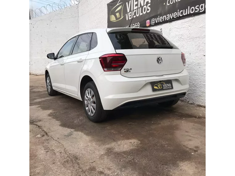 Volkswagen Polo Hatch Branco 8