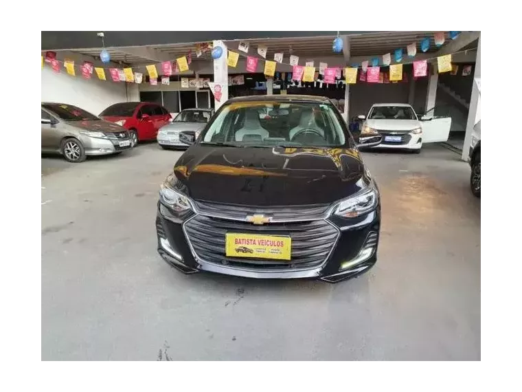 Chevrolet Onix Preto 3