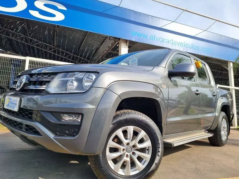 Volkswagen Amarok Cinza 8