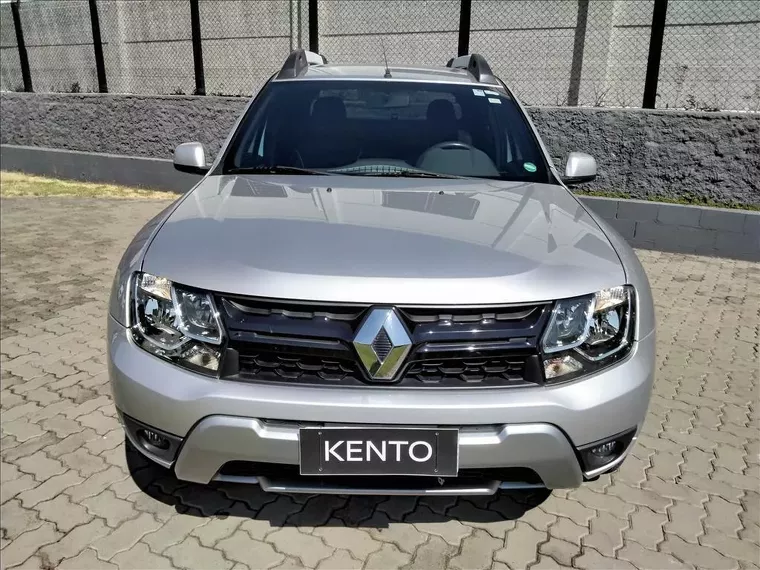 Renault Duster Oroch Prata 1