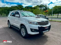 Toyota Hilux SW4