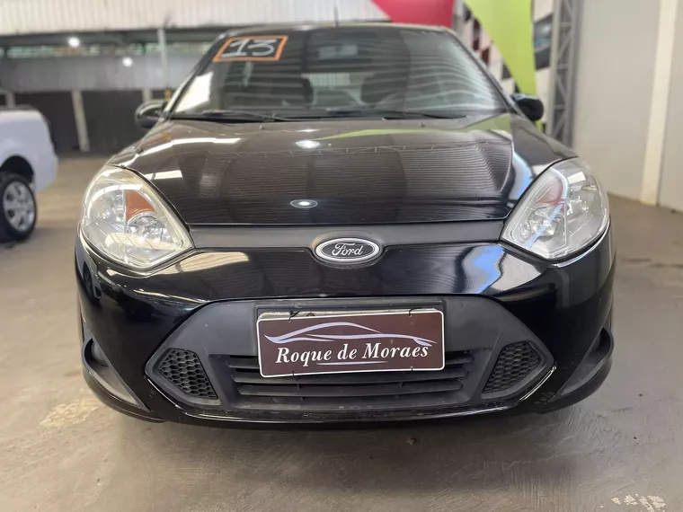 Ford Fiesta Preto 2