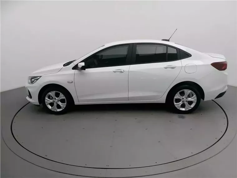 Chevrolet Onix Branco 7