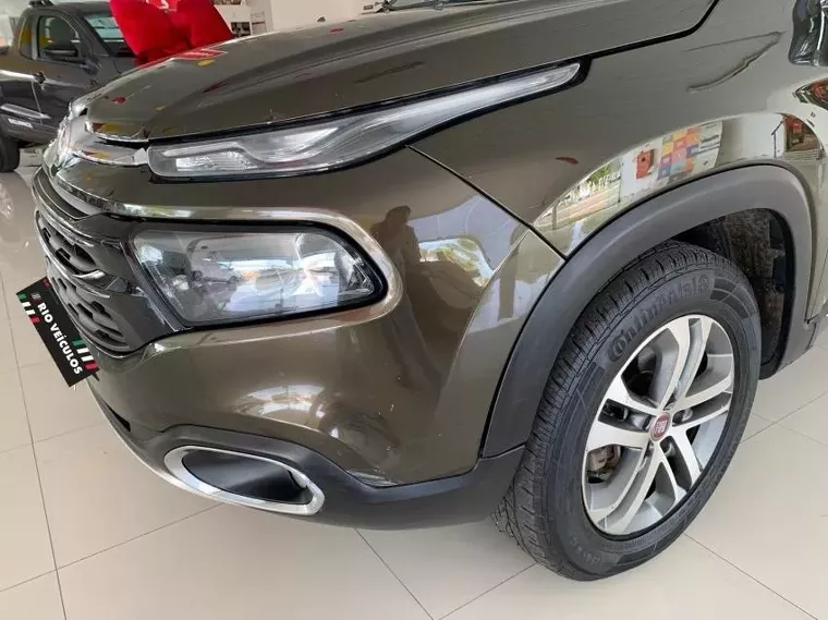 Fiat Toro Marrom 15