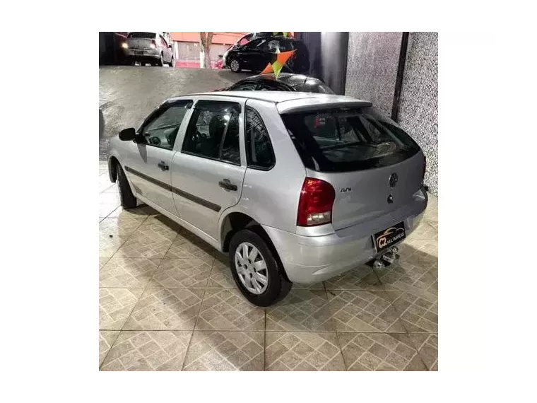 Volkswagen Gol Prata 2