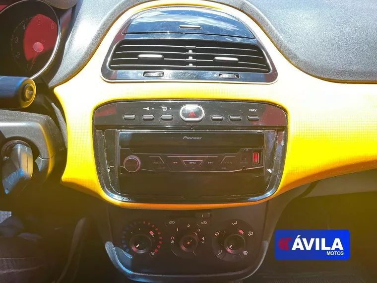 Fiat Punto Amarelo 3