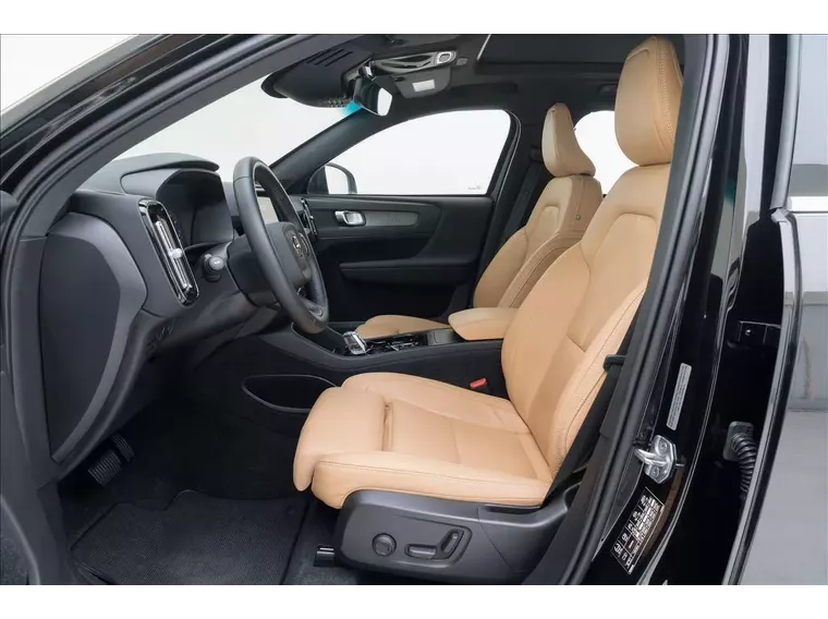 Volvo XC40 Preto 14