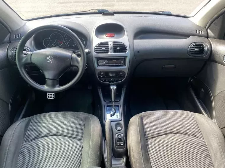 Peugeot 206 Prata 12