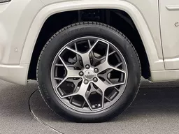 Jeep Commander