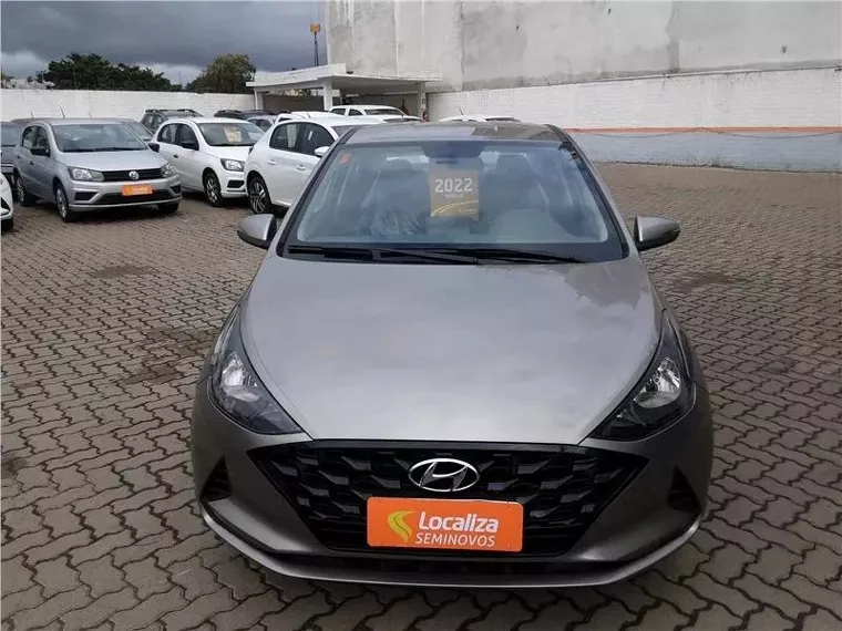 Hyundai HB20 Prata 14