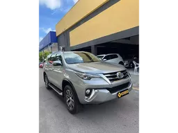 Toyota Hilux SW4