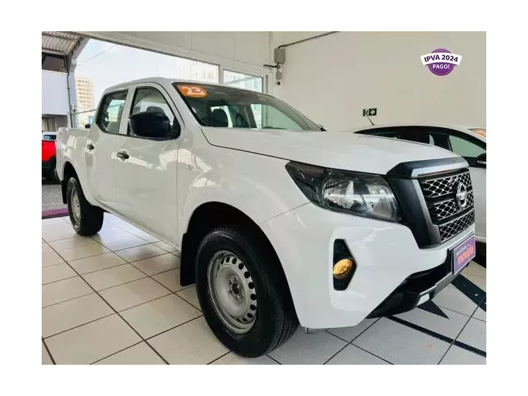 Nissan Frontier Branco 1