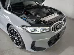 BMW 320i