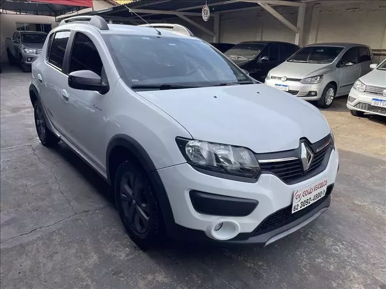 Renault Sandero Branco 1