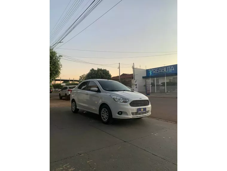 Ford KA Branco 4