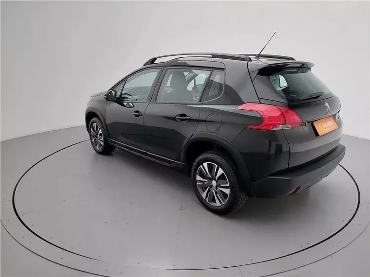 Peugeot 2008 Preto 5